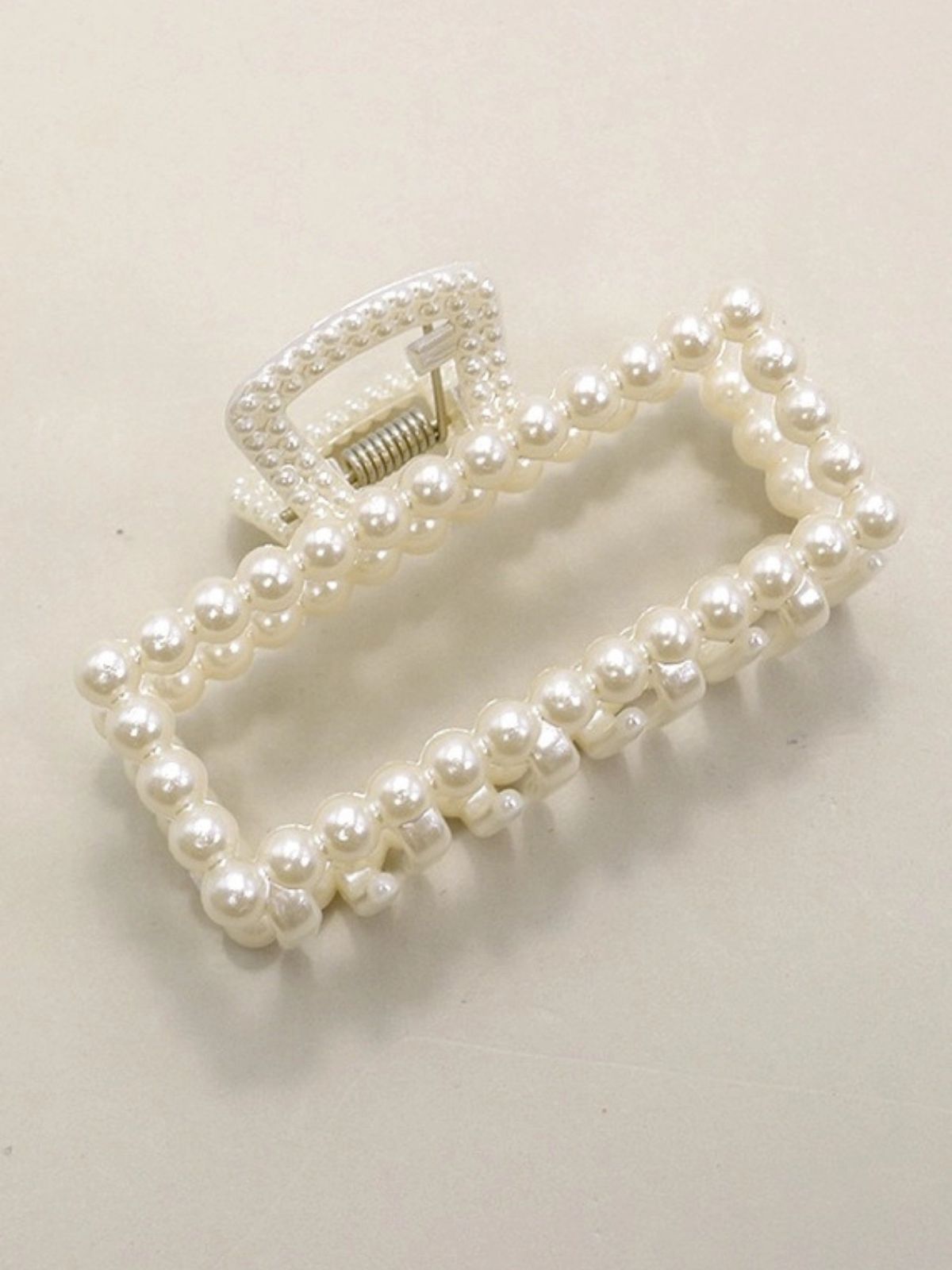 Pince à cheveux en perles - Rectangle JOSSLYN Pince à cheveux en perles - Rectangle JOSSLYN