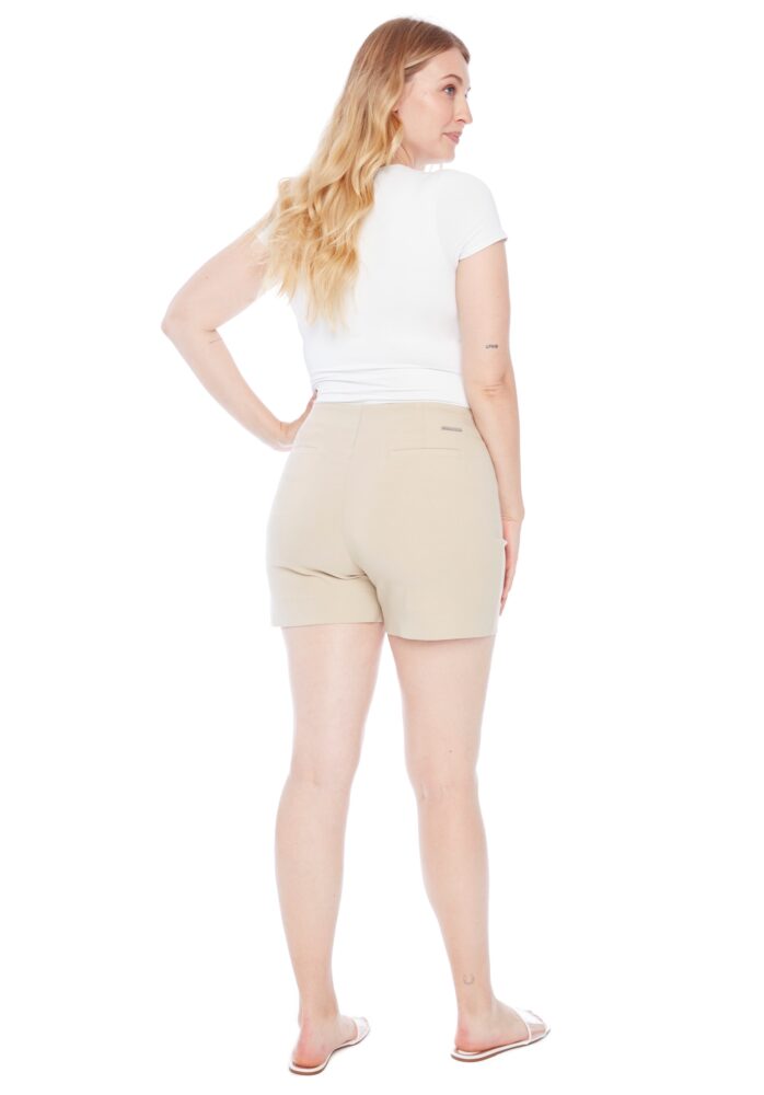 Short avec poches technologiques uni Elizabeth ILTM 256009