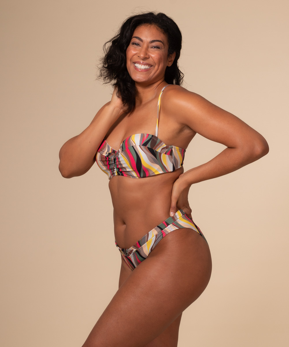 Bas de bikini croisé en V Claire Byron Bay BZ024 