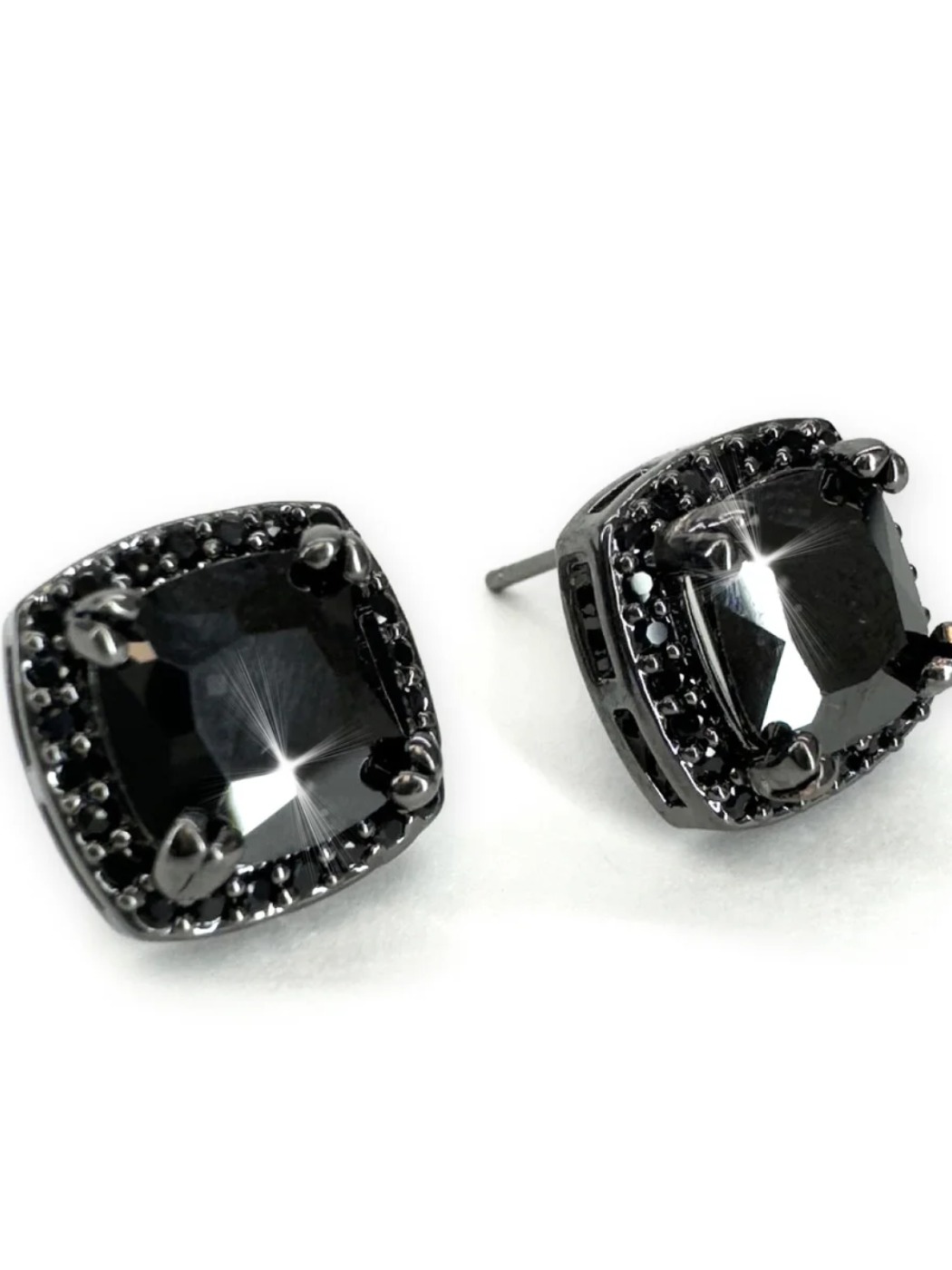 Boucles d’oreilles clous MIDNIGHT CRYSTAL – noir